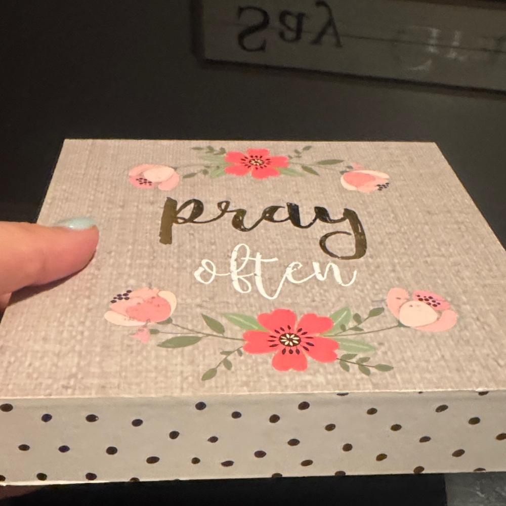 Pray Often Box Sign - Picture 2 of 5